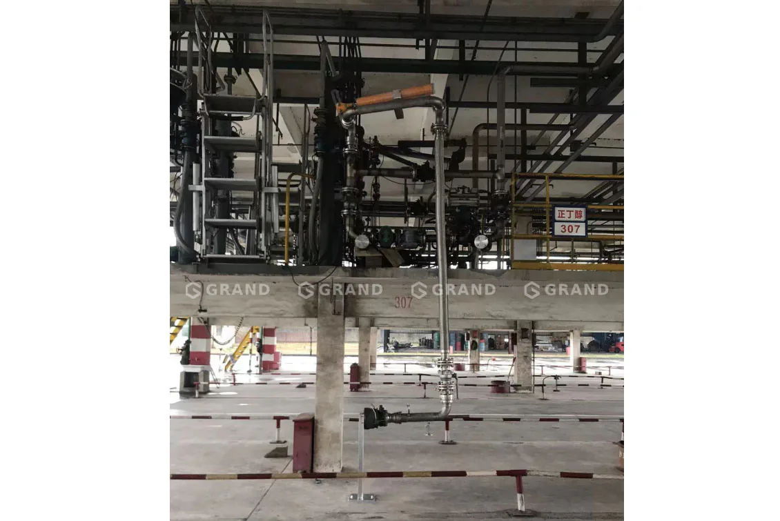 Bottom loading arm installed at loading platform