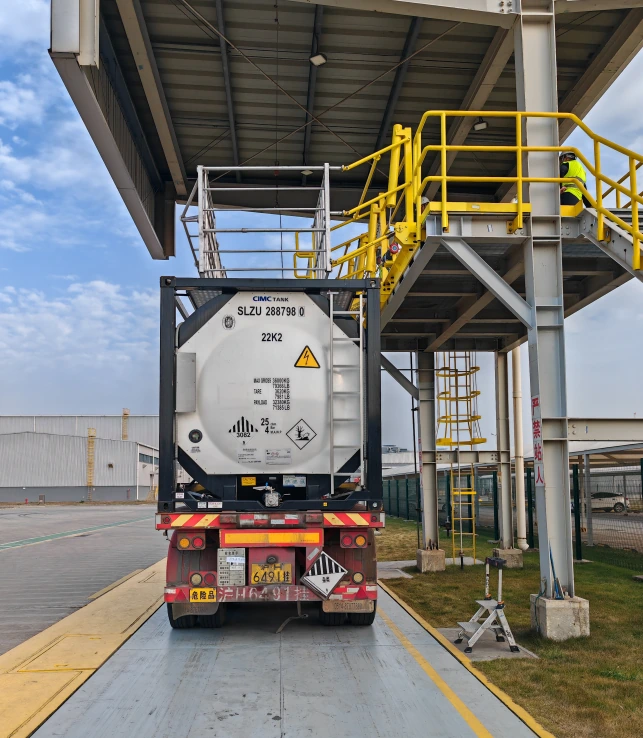 Folding Stairways Loading Platform access basket and stair detail