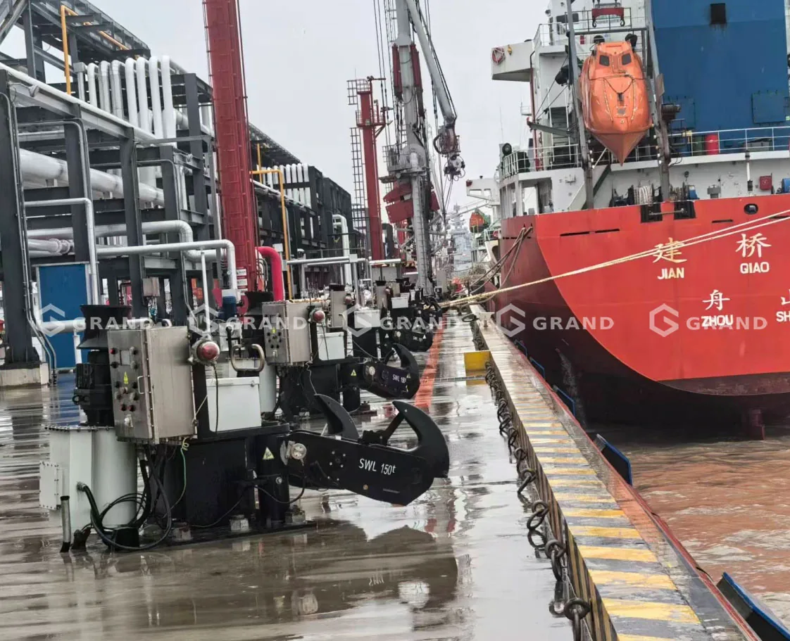 Quick Release Mooring Hook installed on berth for ship mooring application